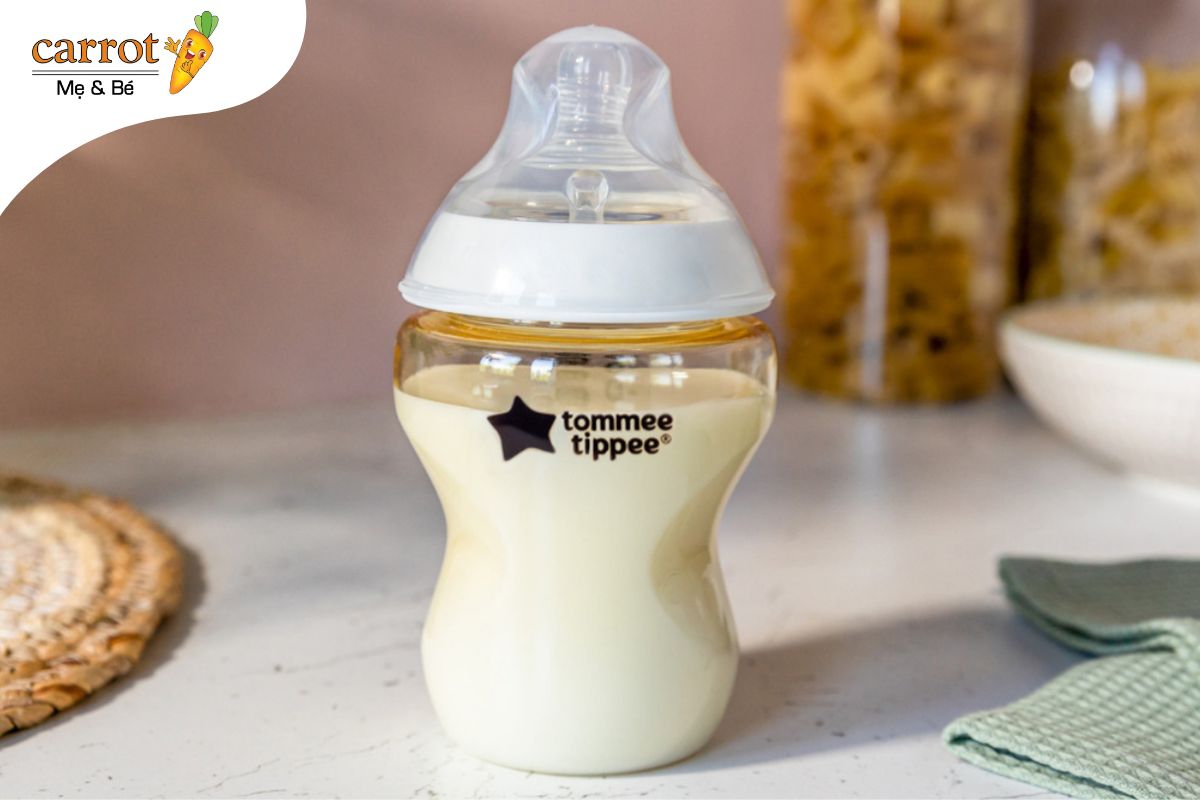 bình sữa tommee