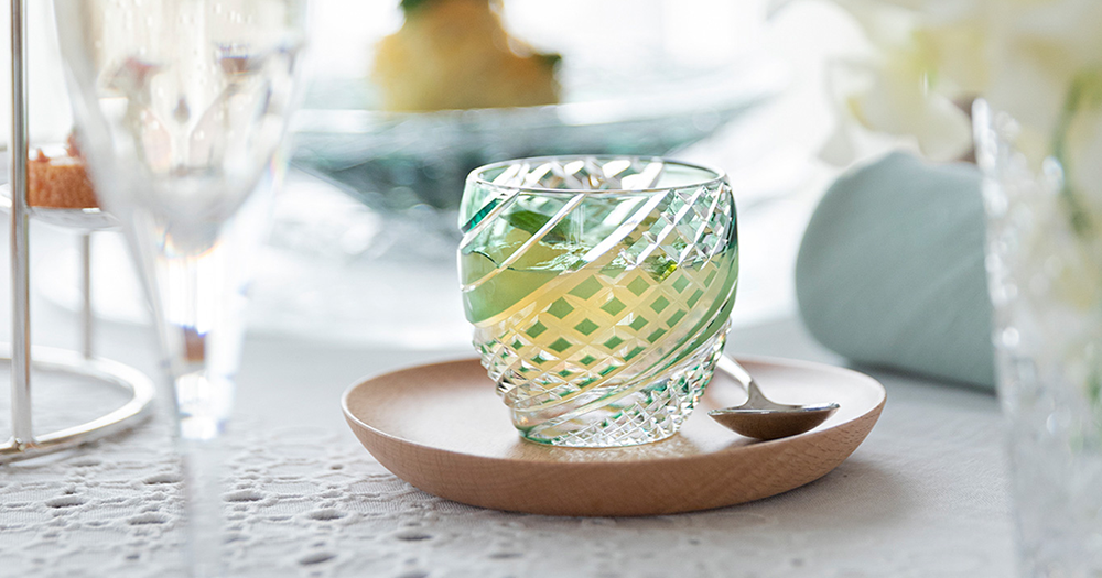 Nhấm nháp hương vị Nhật Bản với ly uống rượu sake pha lê Kagami