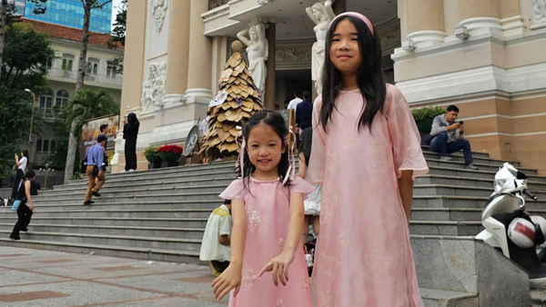 MANG SẮC XUÂN ĐẾN MỌI NẺO ĐƯỜNG