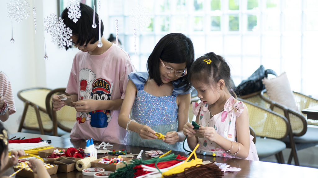 WORKSHOP: DIY X-MAS DECORATIONS