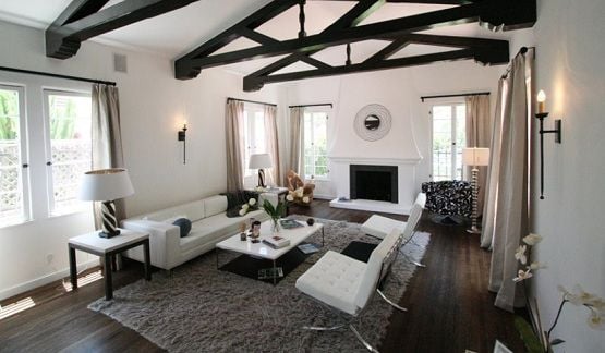 Sàn Nhựa Tối Màu – Lựa Chọn Nâng Tầm Không Gian Sống Hiện Đại