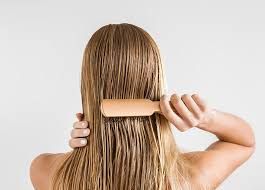 Tóc khô xơ nên làm gì? Cách chăm sóc tóc khô xơ hư tổn