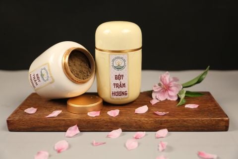 Bột trầm hương nguyên chất: Tinh hoa của đất trời