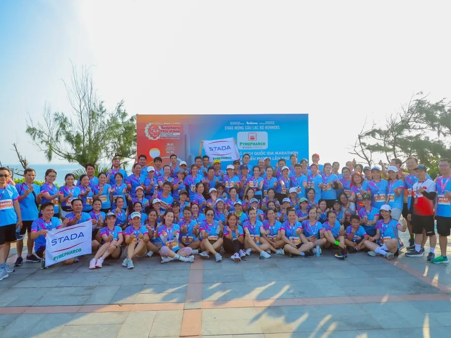 Báo Tiền Phong | STADA Pymepharco tài trợ bib cho nhân viên tham gia Tiền Phong Marathon 2024 tại Phú Yên