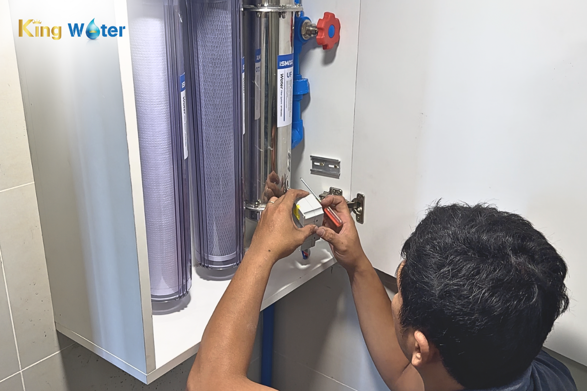 Hình ảnh lắp đặt thực tế hệ thống lọc nước đầu nguồn iSMAX AquaSoft 1U-1000S/2000S