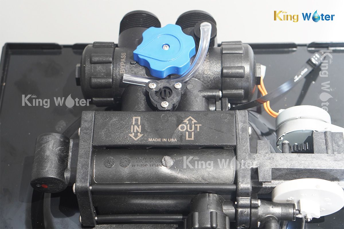 Hình ảnh 9 lắp đặt thực tế hệ thống lọc tổng AO Smith AOS i97S