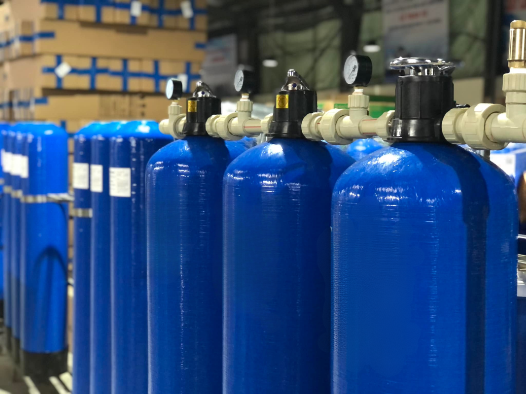 Cột lọc composite có trọng lượng nhẹ, giúp việc vận chuyển dễ dàng