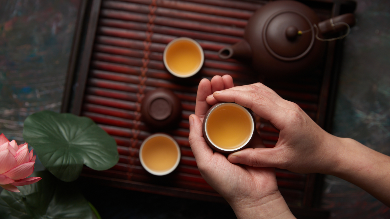 CÁCH PHA TRÀ THẢO MỘC TRUYỀN THỐNG – THANH NHIỆT & HỖ TRỢ TIÊU HÓA