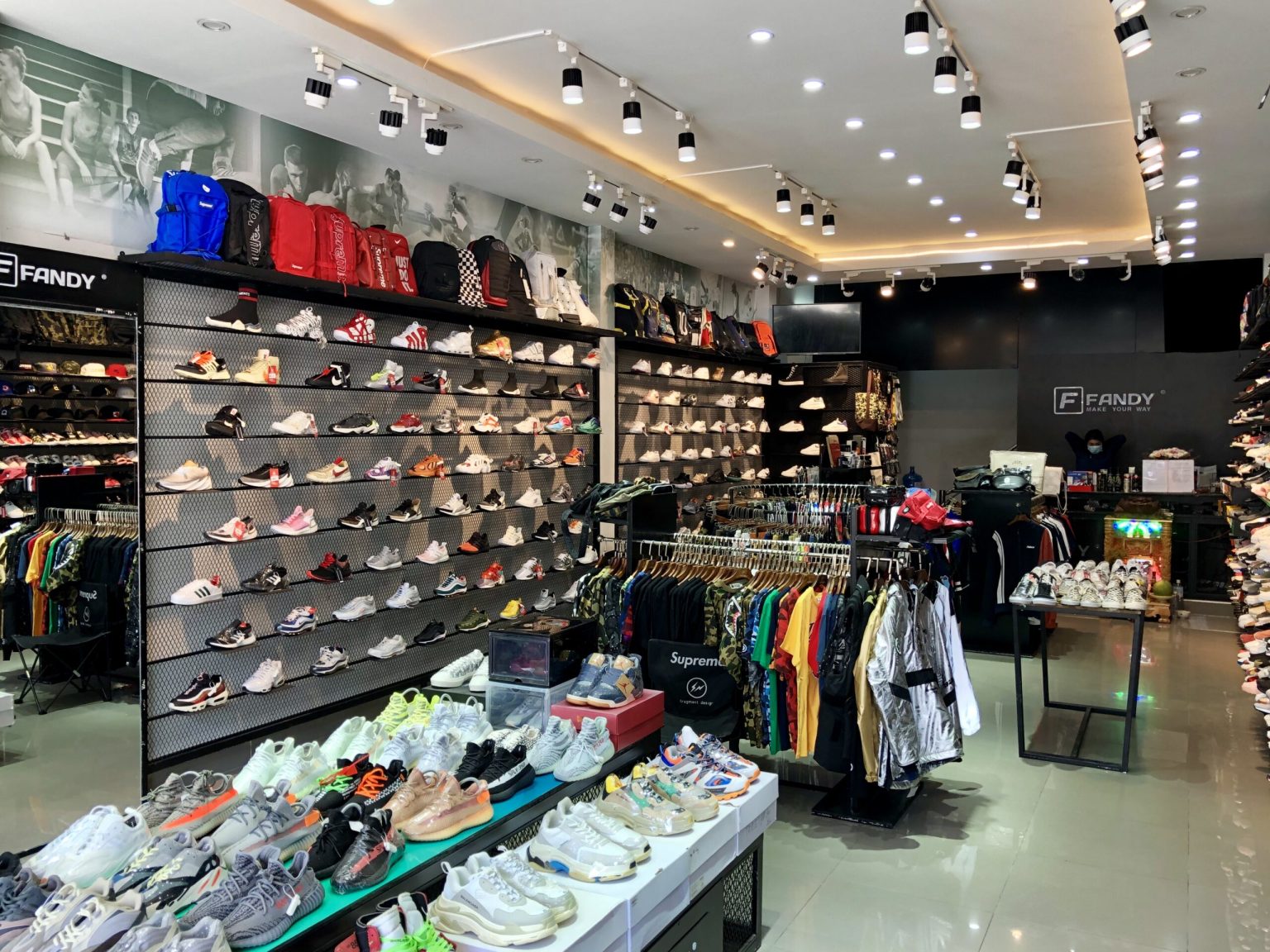 Mở Shop Thể Thao Giá Chỉ Từ 100 Triệu – Khởi Nghiệp Dễ Dàng, Sinh Lời Cao Cùng Belo.vn