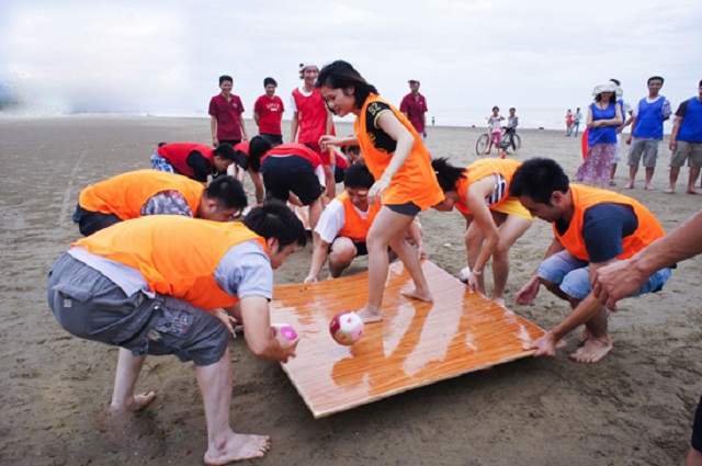 Cho thuê áo lưới teambuilding, áo lưới phân đội,  áo tập bóng đá đủ màu sắc