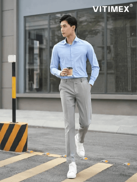Mặc quần âu đi giày thể thao - Phong cách cá tính & thoải mái