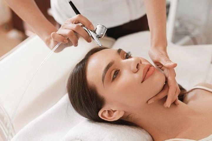 Oxy Jet có thực sự giúp da căng ẩm, sáng khỏe tức thì không?