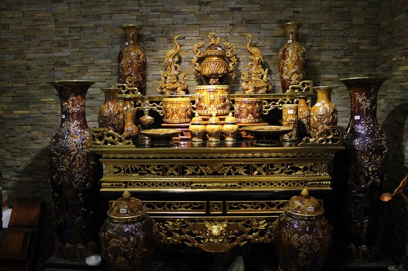 Bàn thờ gỗ lim mua ở đâu ? giá bán bao nhiêu tiền ?