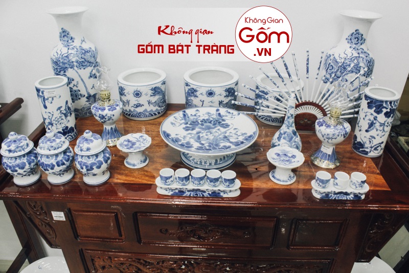 Bàn thờ bằng gỗ hương mua ở đâu ? giá bán bao nhiêu tiền ?