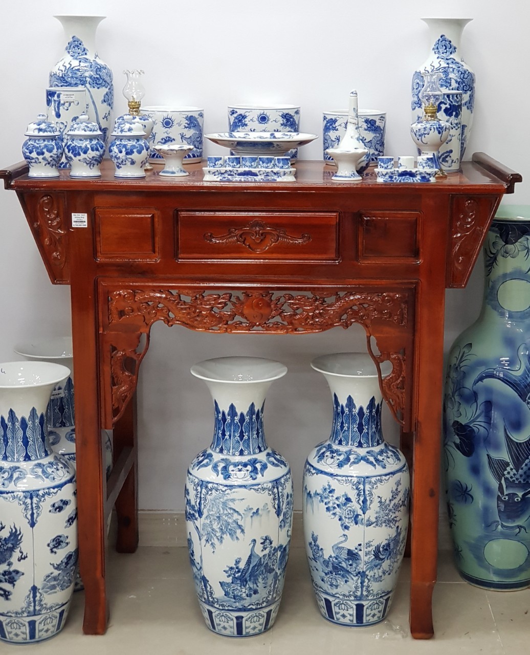 Tủ thờ ở Hố Nai giá bán bao nhiêu tiền ?