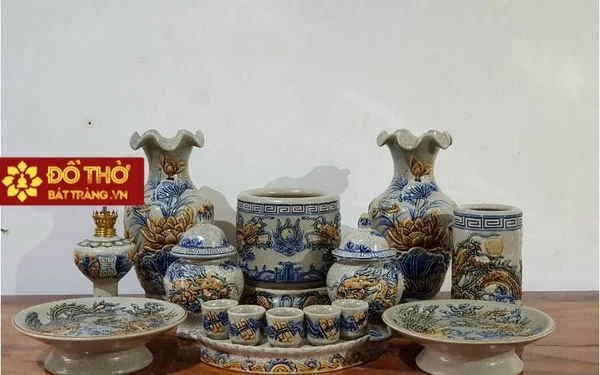 Hướng đặt bàn thờ chung cư đúng phong thủy