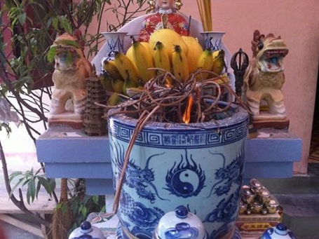 Cách hóa giải bát hương của người mới mất hóa âm