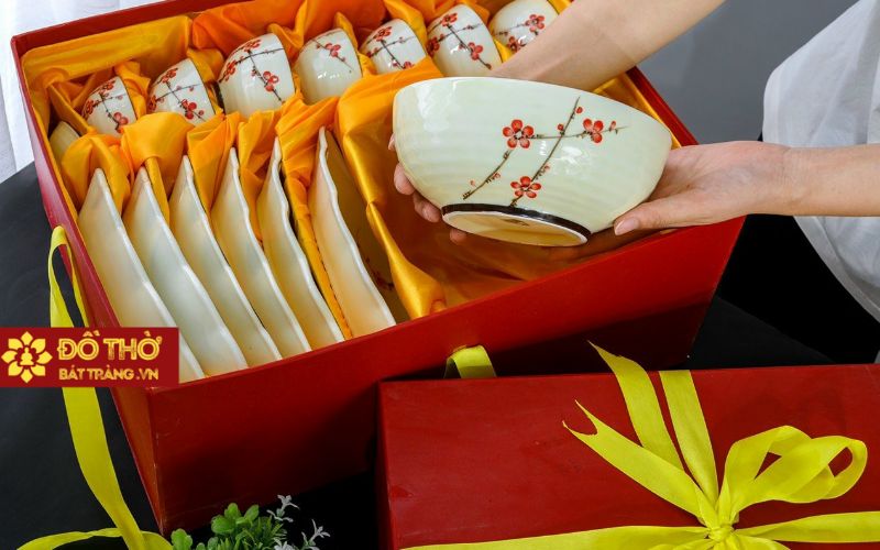 Mua quà tặng tết giá rẻ cho nhân viên công ty
