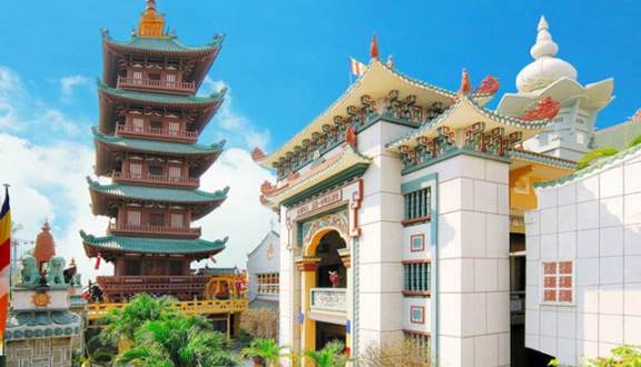 Khám phá chùa Ấn Quang ngôi thiền viện nổi tiếng miền Nam