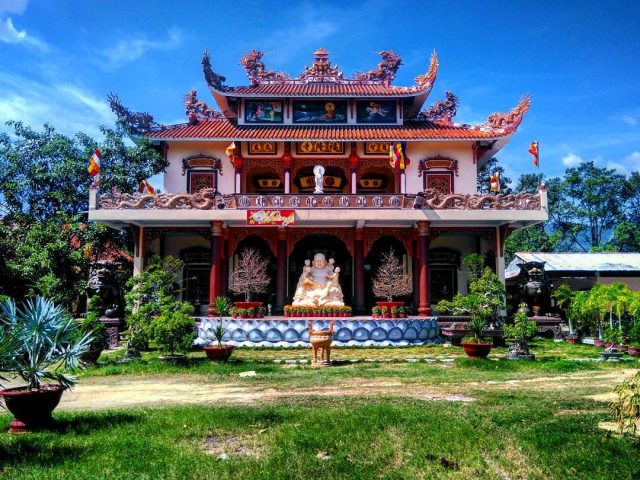 Chùa Châu Đốc 3 “qua sông Đồng Nai là đến Châu Đốc”