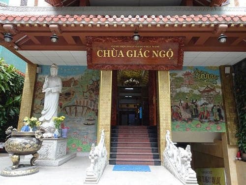 Chùa Giác Ngộ quận 10 vừa là chùa vừa là trường