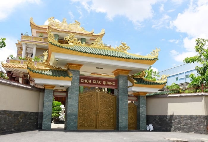 Tìm hiểu ngôi chùa Giác Quang nổi tiếng quận 8
