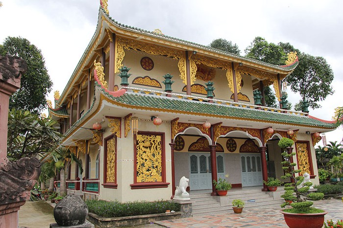Chùa Huê Nghiêm ngôi chùa cổ 300 năm tuổi nổi tiếng thành phố