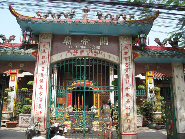 Đến Sài Gòn nhất định bạn phải ghé 5 ngôi chùa tại Chợ Lớn nổi tiếng này