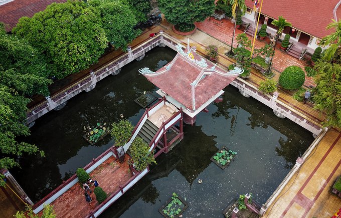 Thăm chùa Một Cột giữa lòng thành phố Hồ Chí Minh