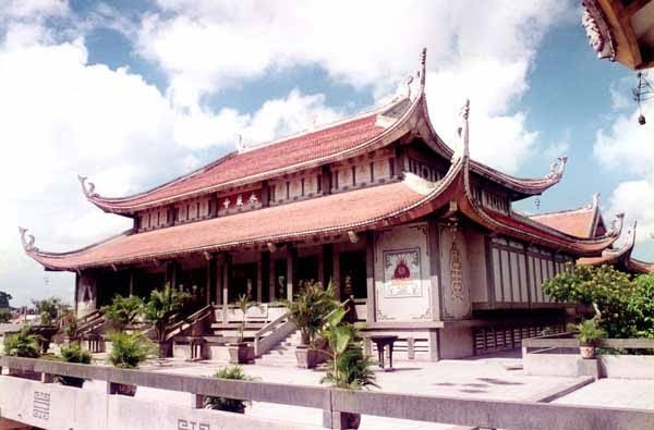 Tham quan ngôi chùa chùa Vĩnh Nghiêm quận 3 thành phố Hồ Chí Minh