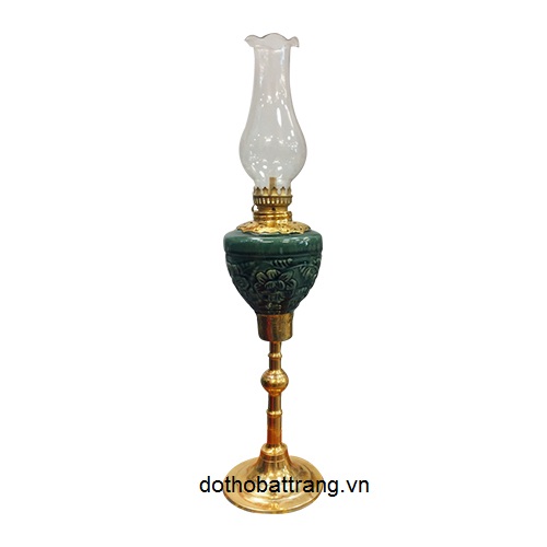 Ý nghĩa của đôi đèn dầu thờ trên bàn thờ là gì ?