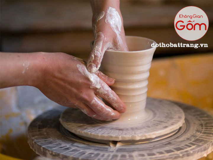 Tìm hiểu kỹ thuật chế tác Đồ thờ Phạm Đạt Bát Tràng