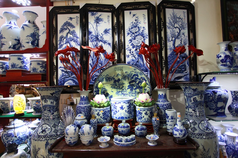 Địa chỉ cửa hàng bán đồ thờ cúng bằng gốm sứ Bát Tràng tại Tp.HCM