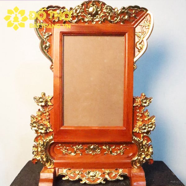 Mua khung ảnh bàn thờ quận Tân Phú – Chọn ảnh thờ đúng chuẩn