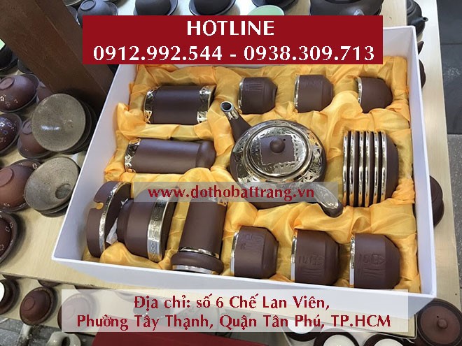 Đặt hàng quà tặng đại hội công đoàn in logo theo yêu cầu ở đâu ?