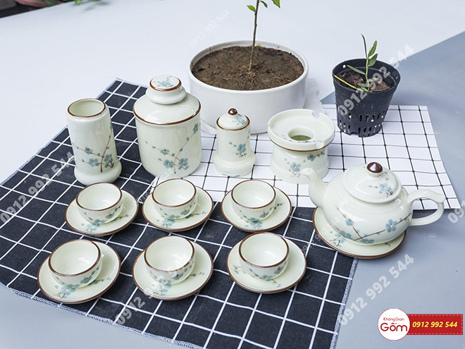 Công ty cung cấp quà tặng cho quân đội in logo theo yêu cầu giá rẻ