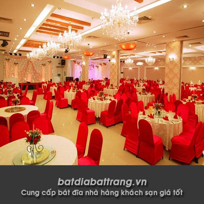 Các mẫu thiết kế không gian nhà hàng tiệc cưới đẹp và hút khách