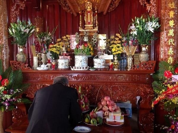 Nguồn gốc nghi thức đối với tục thờ cúng người đã mất