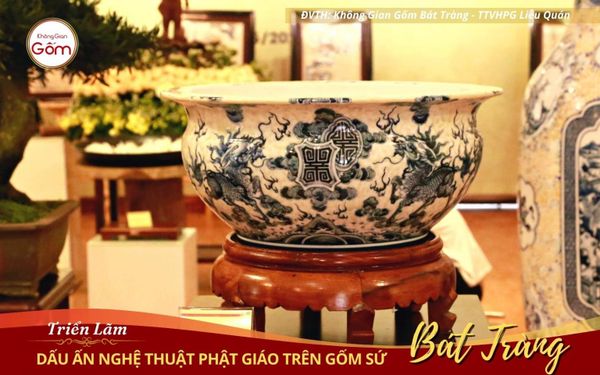 Thưởng lãm “Dấu ấn nghệ thuật Phật giáo trên gốm sứ Bát Tràng” tại Huế