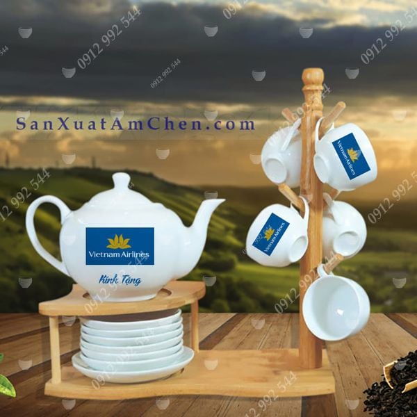 Đặt hàng bộ ấm chén quà tặng cho doanh nghiệp ở đâu đẹp và chất lượng ?