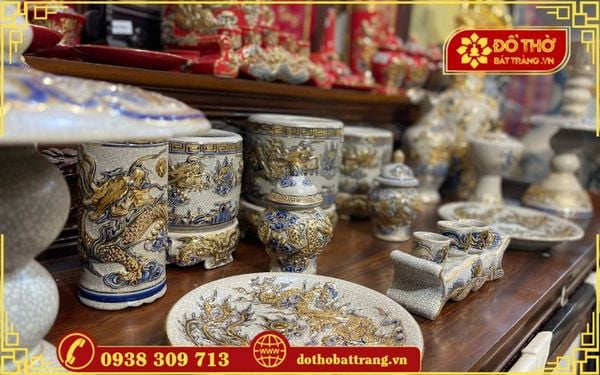 Mua đồ thờ gốm sứ cao cấp cho gia chủ mệnh Thuỷ