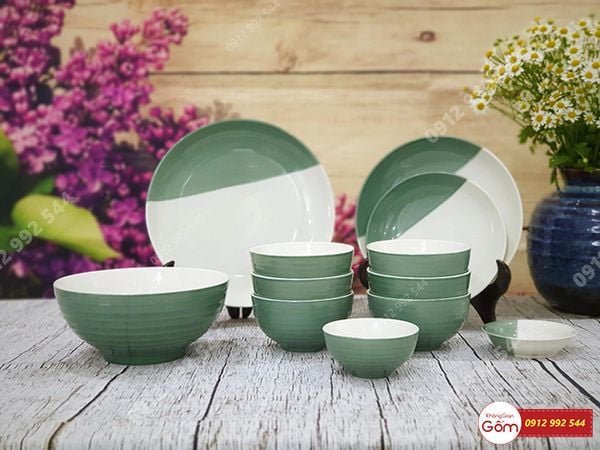 Tô chén sứ in logo – quà tặng khách hàng 20/10