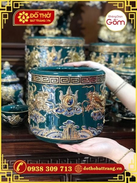 Chọn đồ thờ gốm sứ Bát Tràng cho gia chủ mệnh Mộc