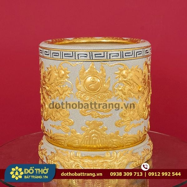 Bộ bát hương Bát Tràng bàn thờ gia tiên gồm những gì?