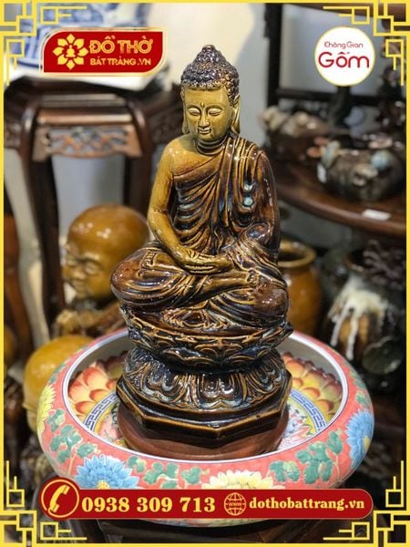 Tại sao phải dùng bát sen tắm Phật?