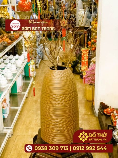 Tổng hợp các mẫu lọ hoa gốm sứ chưng Tết cao cấp, sang trọng