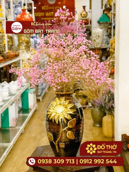 Sắm sửa cành hoa mận rừng chơi Xuân ngày Tết