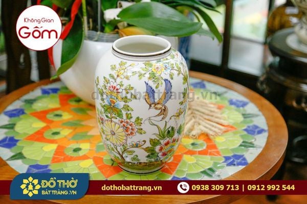 Các mẫu bình cắm hoa đẹp để bàn trang trí phòng khách dịp Tết
