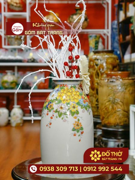 Tổng hợp các mẫu lọ hoa gốm sứ chưng Tết cao cấp, sang trọng