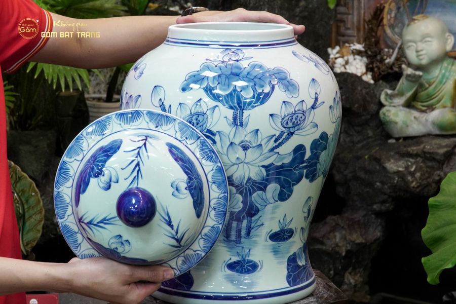Chóe Men Lam Vẽ Tay Họa Tiết Hoa Sen Trắng